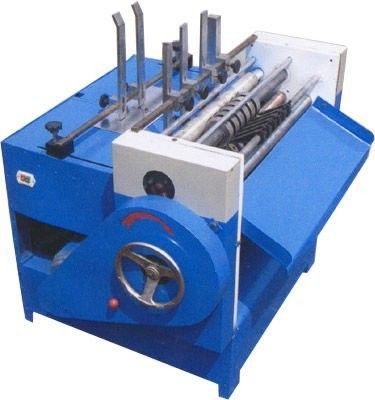 Machine de fente de cloisonnement en carton ondulé avec mesures précises