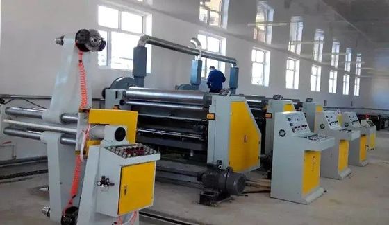 Ligne de production de carton ondulé à grande vitesse pour la fabrication à grande échelle