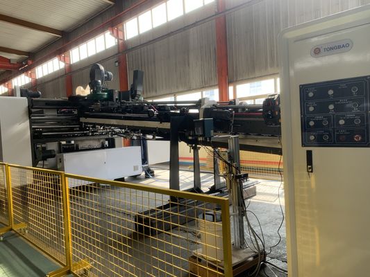 FFG Transfert automatique sous vide Flexo Impression à fente à l'aide d'une machine de découpe à la matrice