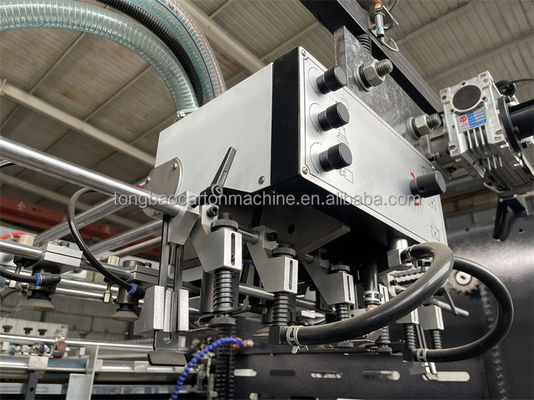 Machine à laminer du carton ondulé pour la fabrication de cartons et pour le laminage des fenêtres