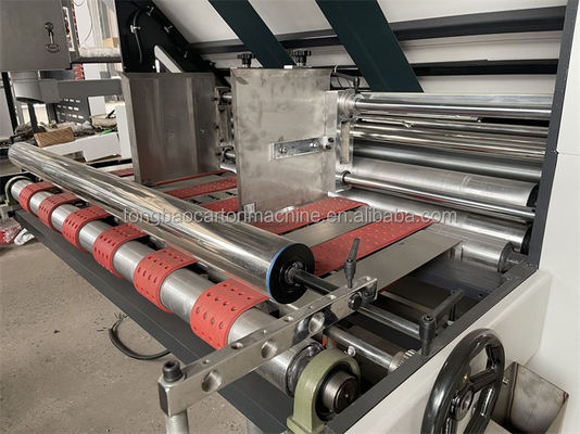 Machine à laminer du carton ondulé pour la fabrication de cartons et pour le laminage des fenêtres