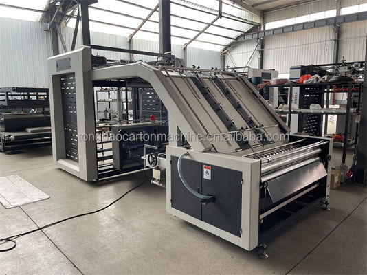 Machine à laminer à la flûte pour la fabrication de cartons en carton
