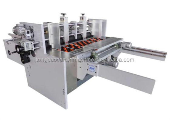 Machine automatique de découpe sous pression et de creusement de carton plat pour l'industrie du conditionnement