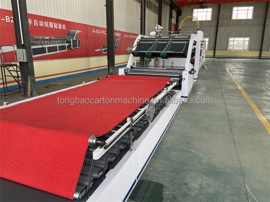 Machine de laminage automatique de carton ondulé pour un processus de production en douceur