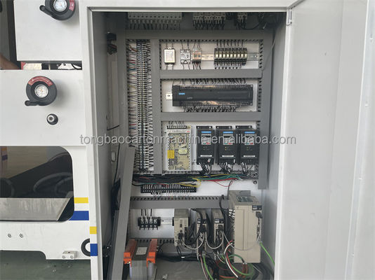 Machine de laminage automatique de carton ondulé pour un processus de production en douceur