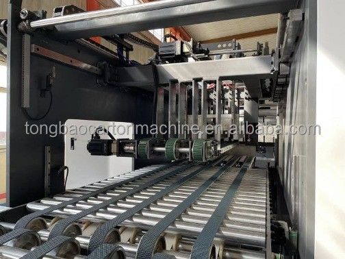 1500 mm Flexo 4 couleurs de l'impression de la fente de coupe de la matrice de coupe de pliage de la colle de la sangle de la ligne collante machine