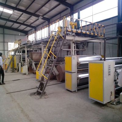 Machine de fabrication de boîtes en carton ondulé entièrement automatique personnalisable