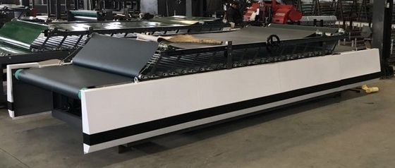 Machine de laminage automatique à flûte de 400 mm polyvalente pour diverses applications
