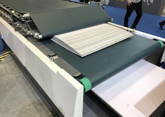 Machine de laminage automatique à flûte de 400 mm polyvalente pour diverses applications