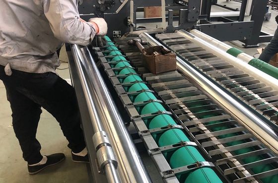 Machine de laminage automatique à flûte de 400 mm polyvalente pour diverses applications