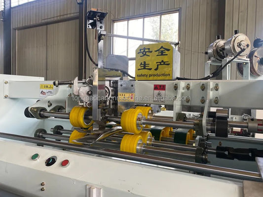 Machine à clouer à la couture pour boîtes ondulées