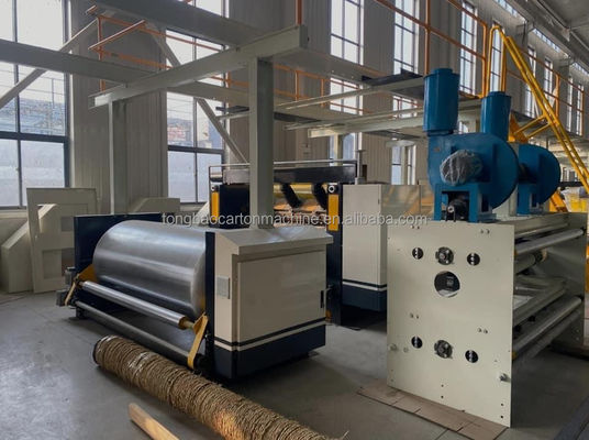 Machine de ligne de production de carton ondulé à 2 plis électrique pour la fabrication de boîtes