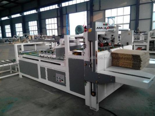 Type d'emballage en carton 150 mm Mini machine à coller automatique pour les petits cartons