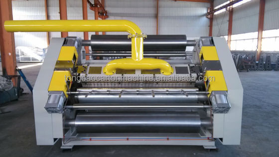 Machine de fabrication automatique de boîtes de carton en carton ondulé