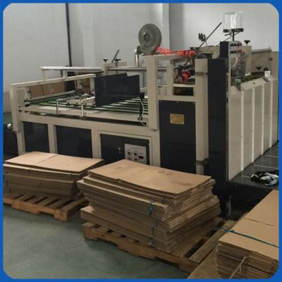 60 m/min de vitesse Mini Box Folder Glueing Machine pour la fabrication de carton ondulé à grande vitesse
