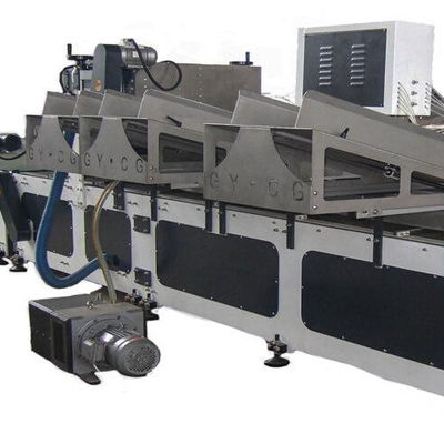 Machine d'insertion automatique de grille complète pour assemblage de cloisons sans soudure
